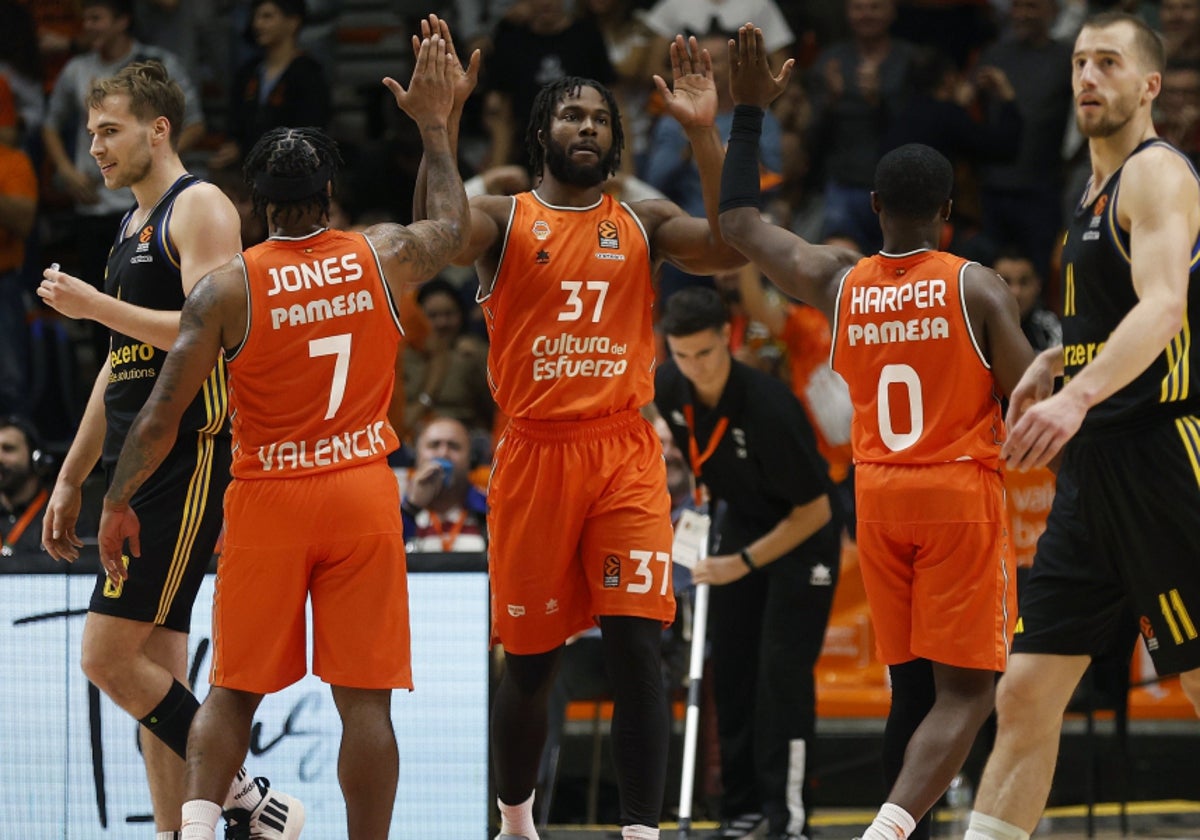 El equipo en el partido de la primera vuelta ante el ALBA