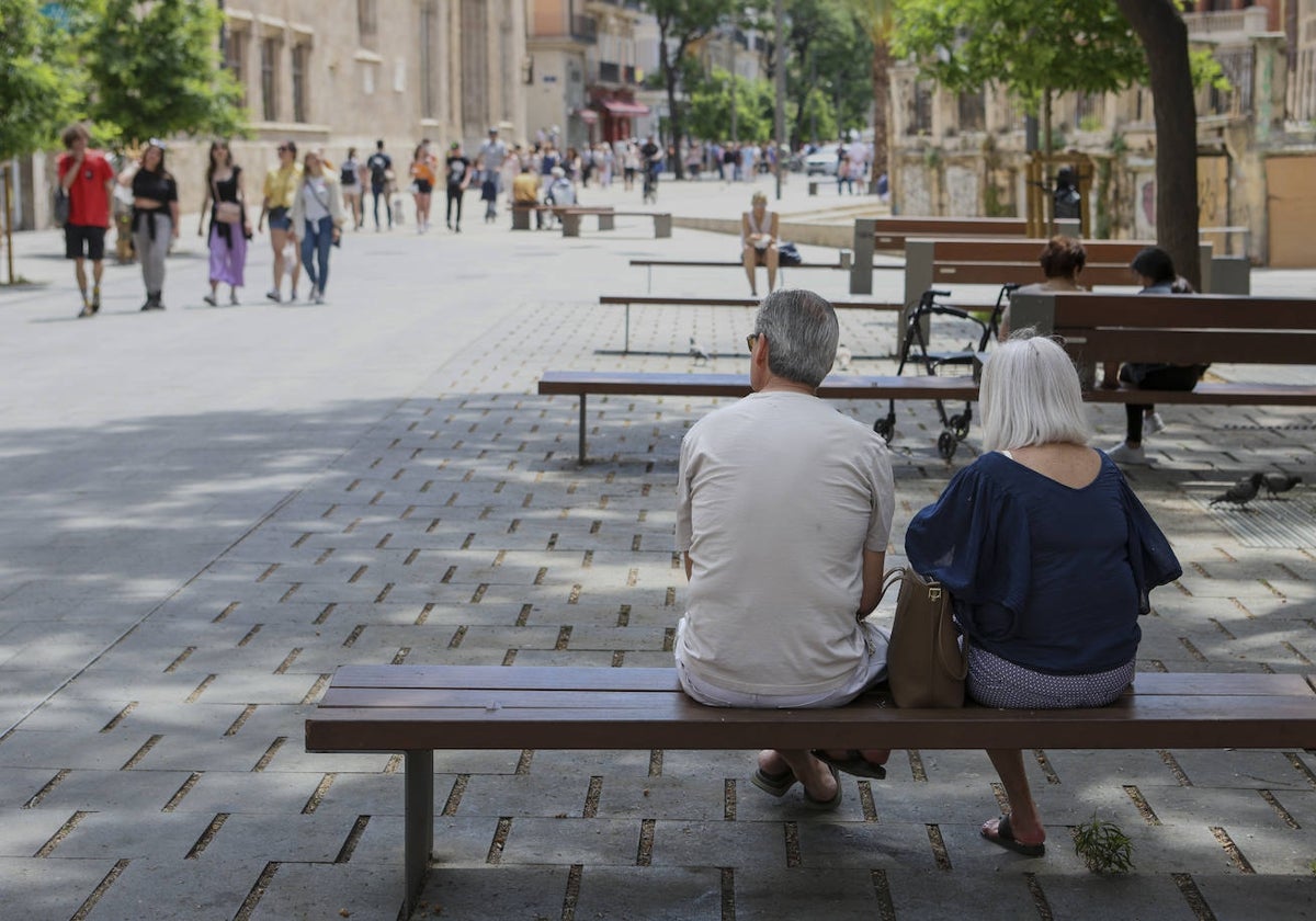 Dos pensionistas en Valencia.