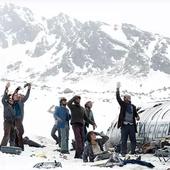 En qué plataformas se puede ver 'La sociedad de la nieve'