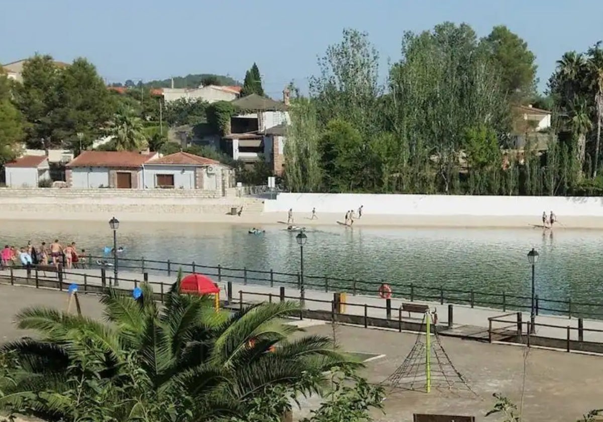 Playamonte, la playa continental de Navarrés.