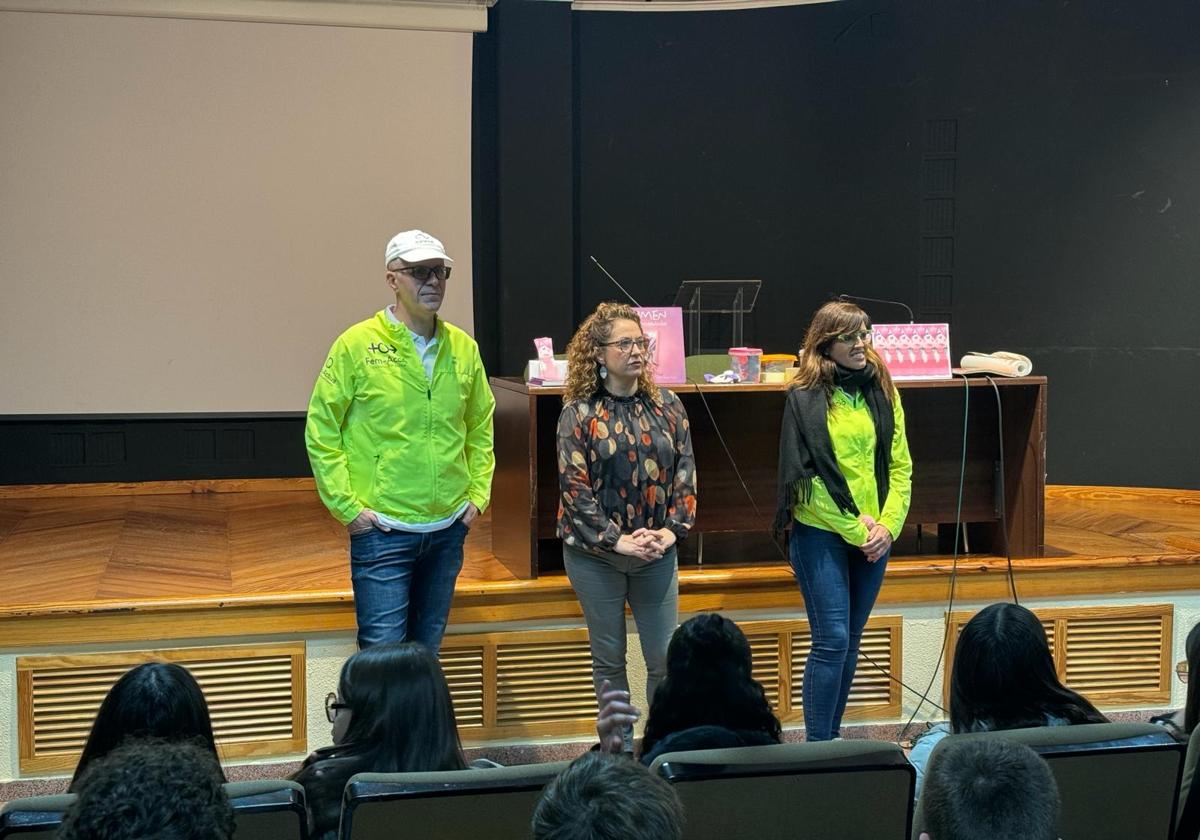 Taller sobre relaciones tóxicas en Sueca.