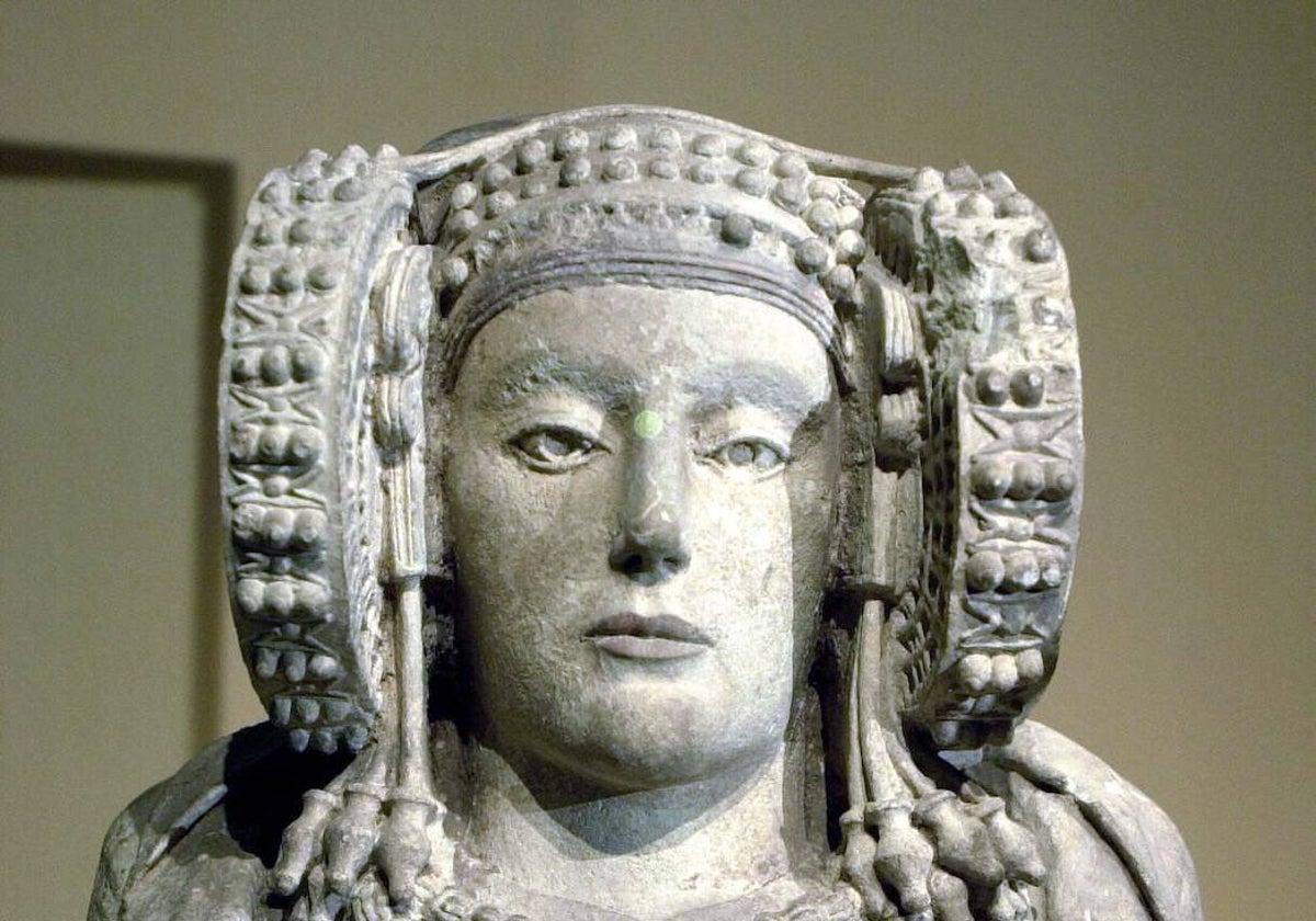 La Dama de Elche se conserva en el Museo Arqueológico Nacional de Madrid.