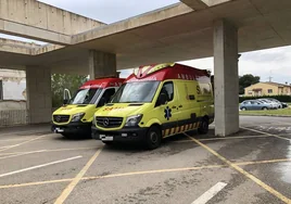 Ambulancias del SAMU en el Hospital de Dénia