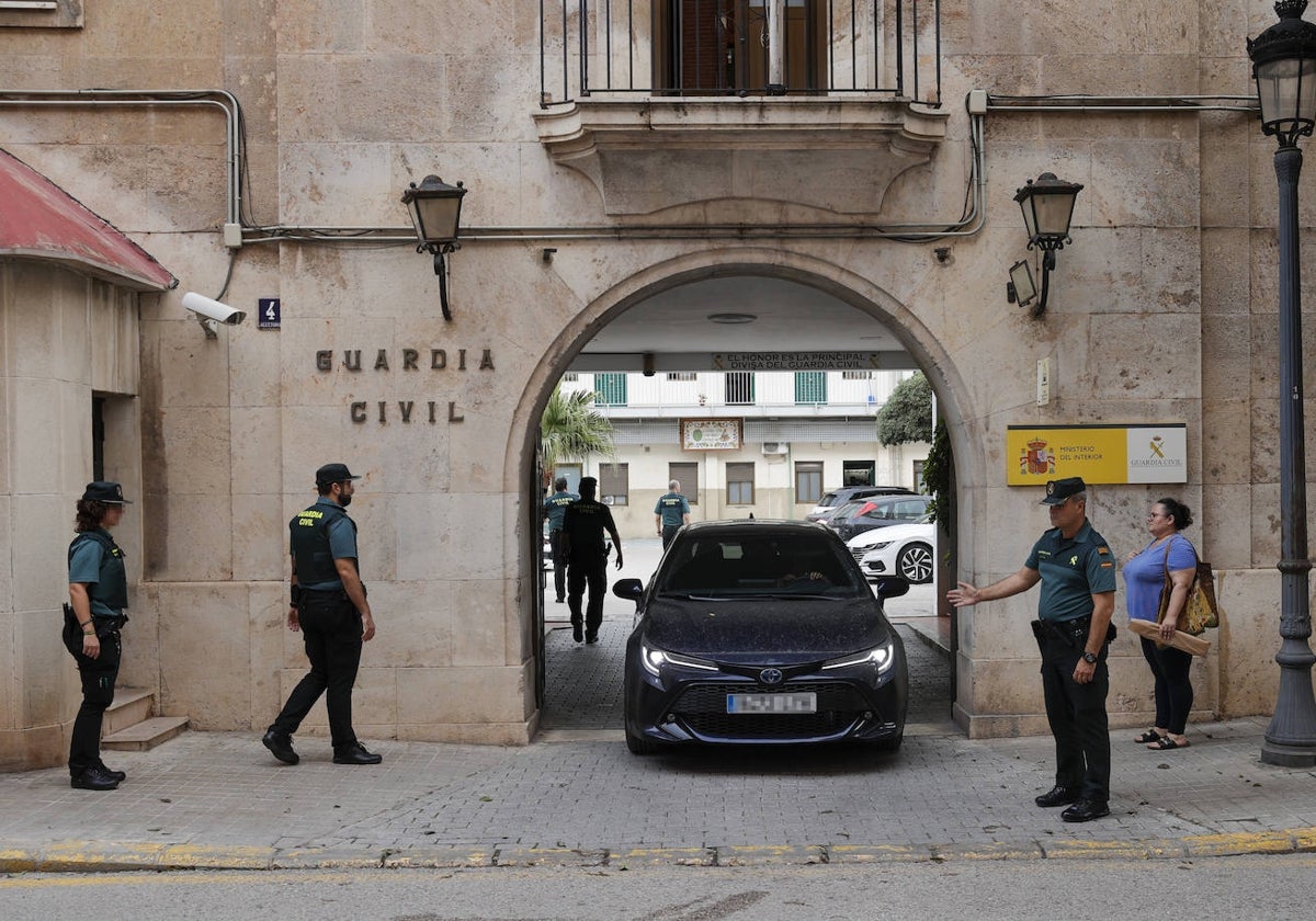 Imagen de un cuartel de la Guardia Civil en Valencia.