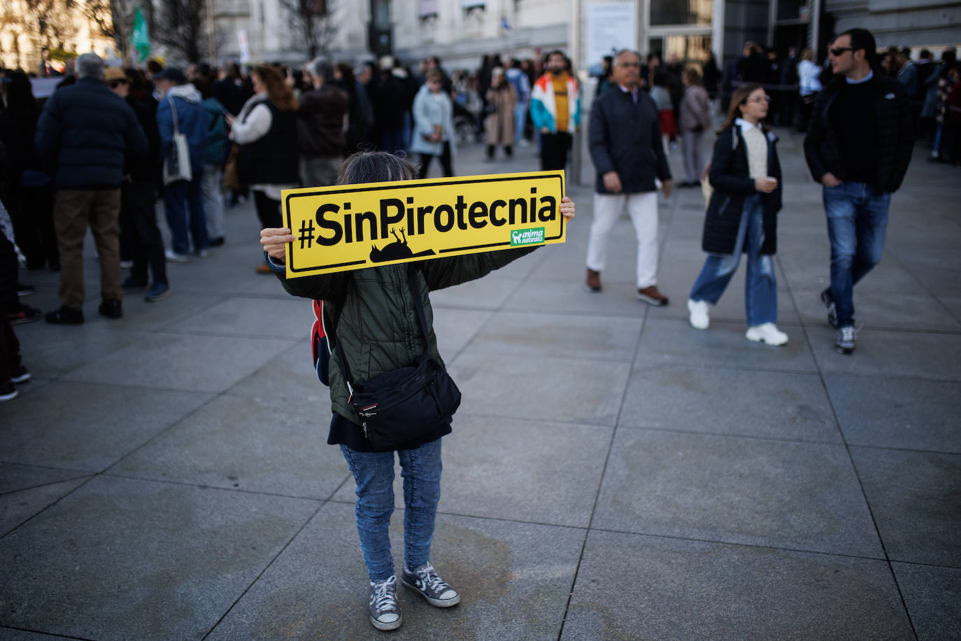 Protesta contra la mascletà en Madrid