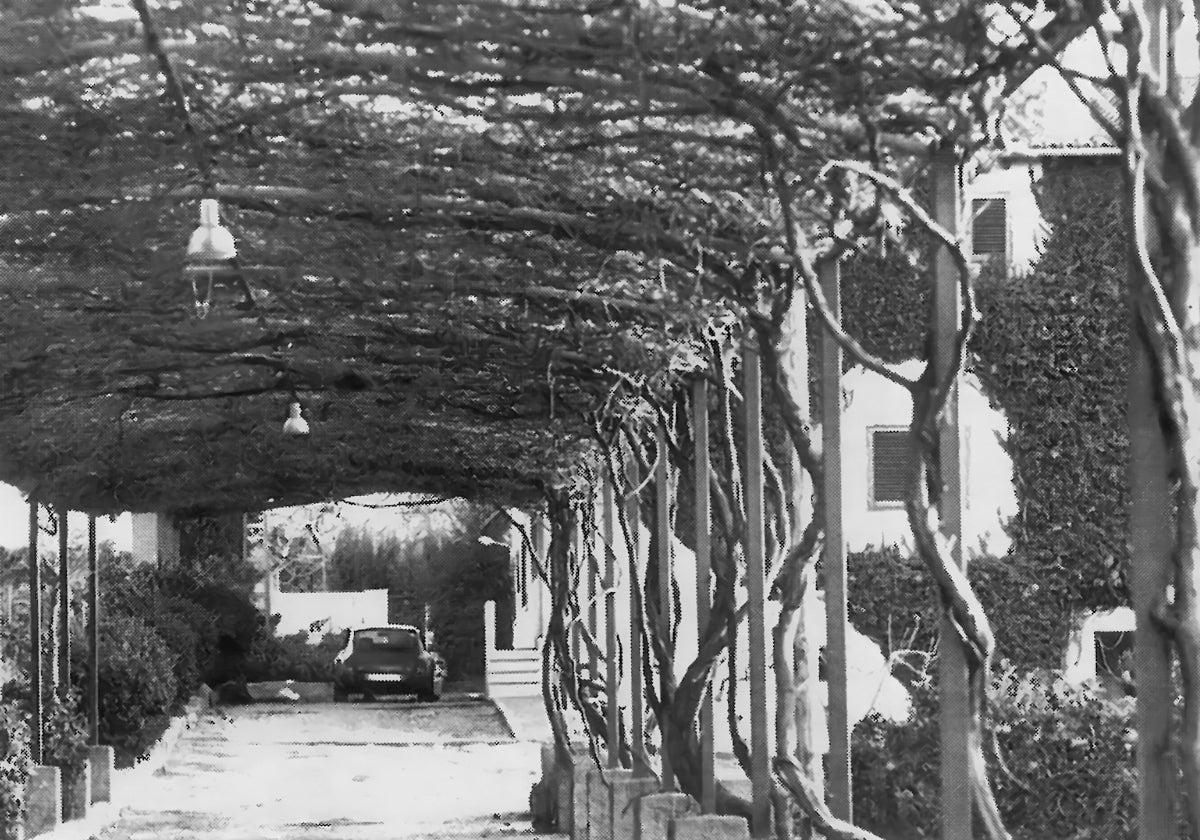 Entrada de la casa de José Pitarch en la urbanización de Campolivar.