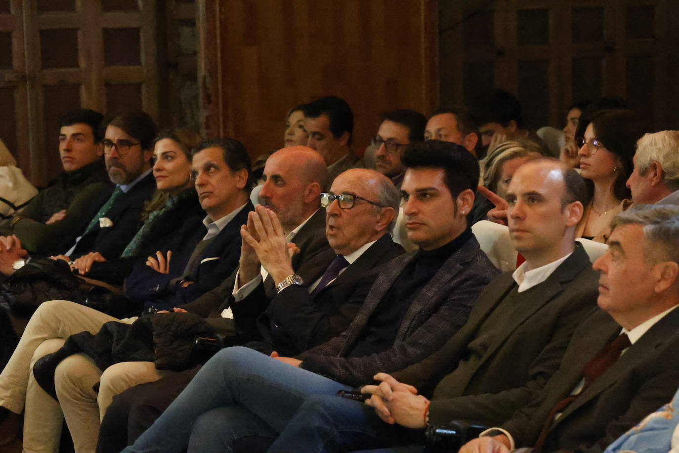 Roca Rey despliega su arte en el Ateneo Mercantil de Valencia