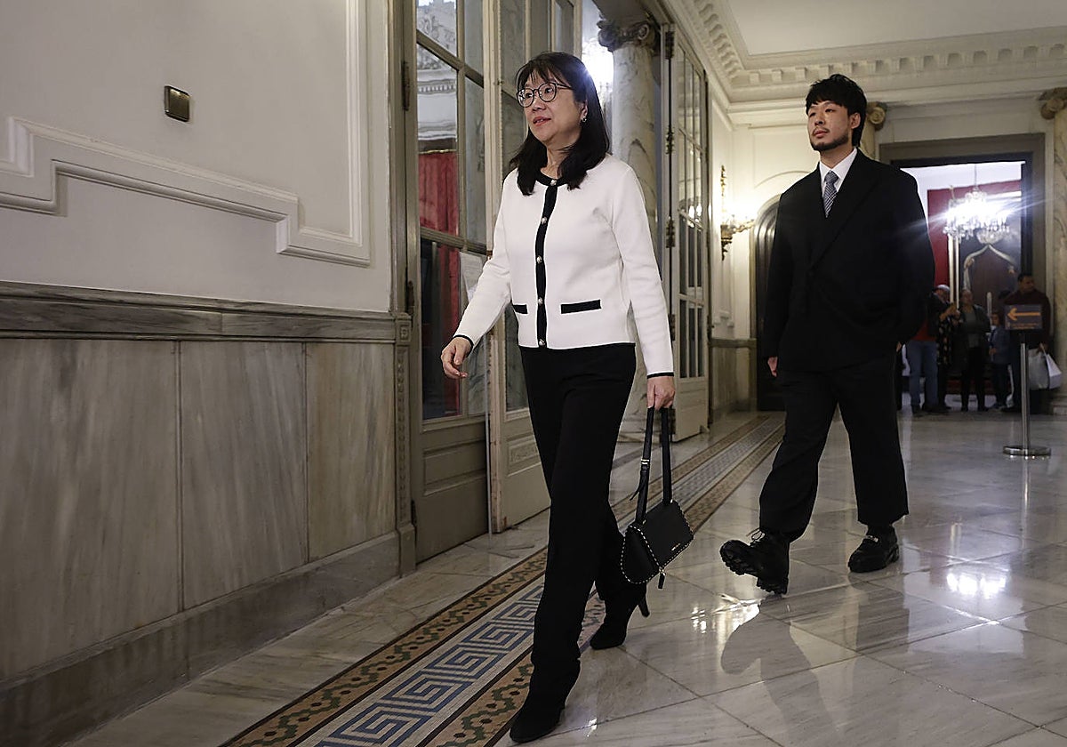 Layhoon Chan y Kiat Lim, en una visita al Ayuntamiento en diciembre de 2022.