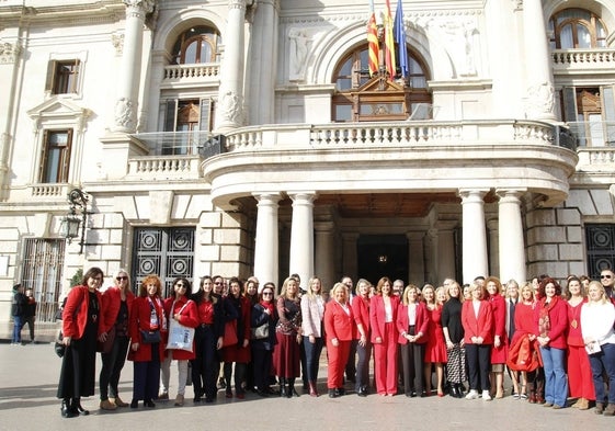 Foto de familia por el Equal Pay Day.