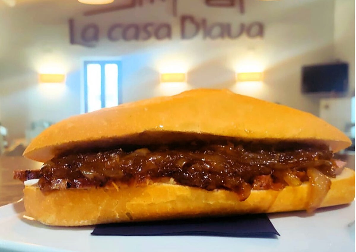 Imagen secundaria 1 - Propuestas de Ca Tomás, La Casa Blava y Montecarlo.