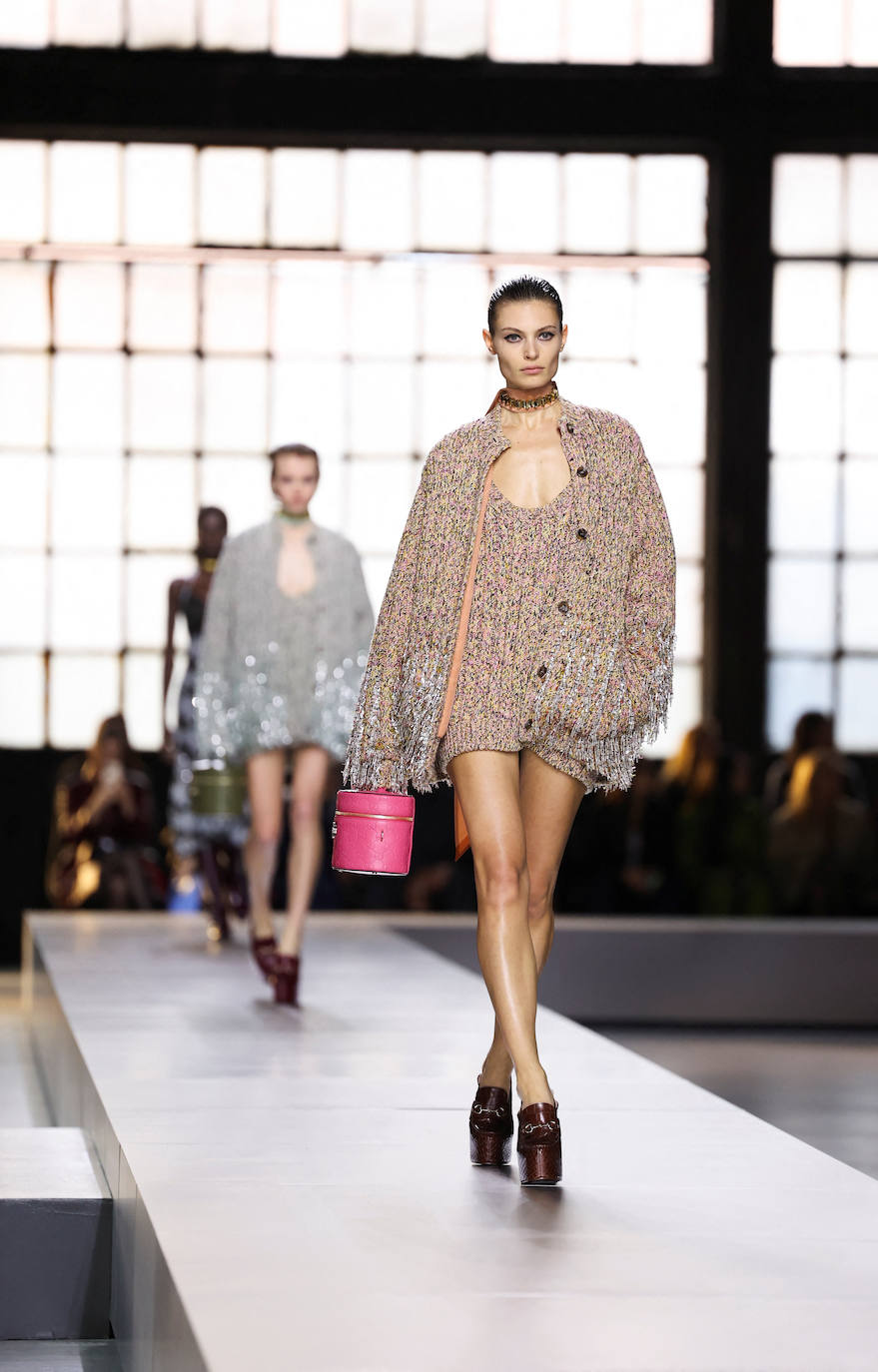 Fotos: el nuevo Gucci deslumbra en la pasarela de Milán