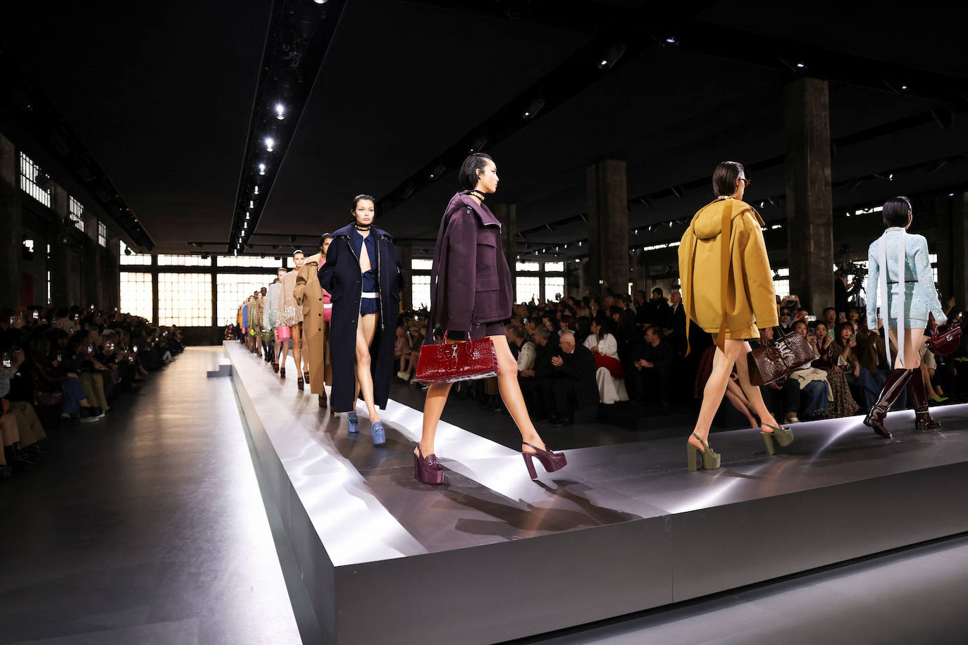 Fotos: el nuevo Gucci deslumbra en la pasarela de Milán