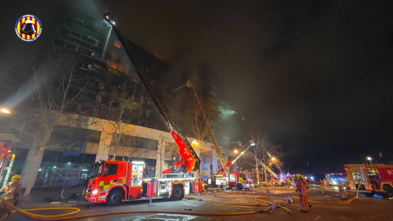 Las Terribles Im Genes Del Incendio En Campanar Las Provincias