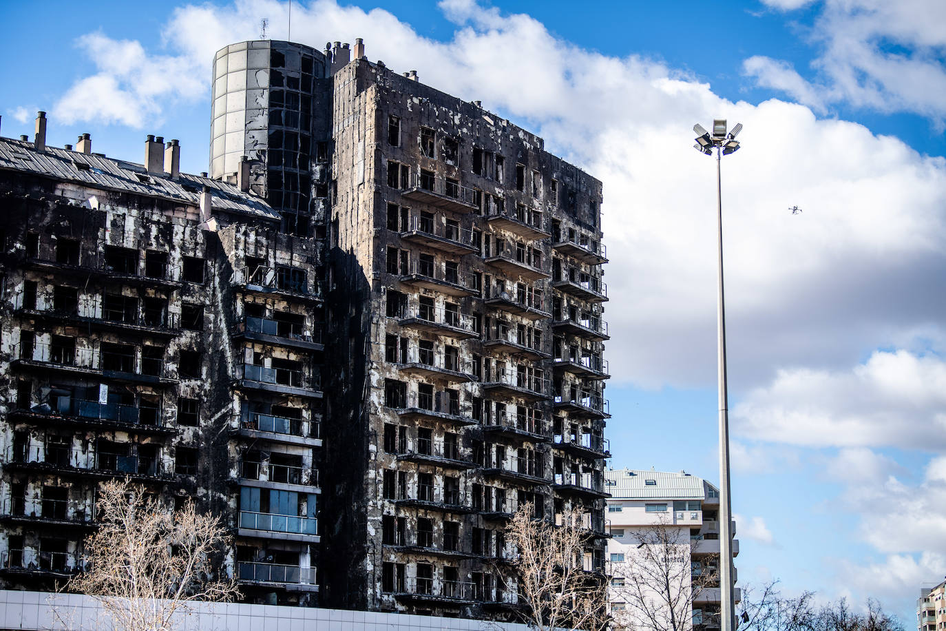 Campanar: El barrio herido en el que la vida sigue