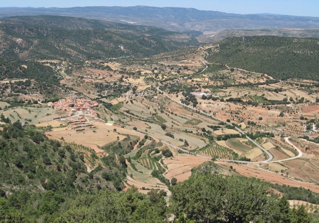 Vistas del valle de Puebla de San Miguel desde el Mirador.