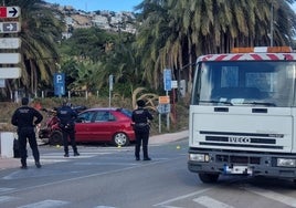 Los agentes en la zona del accidente.