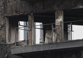 Así está el edificio incendiado en Campanar