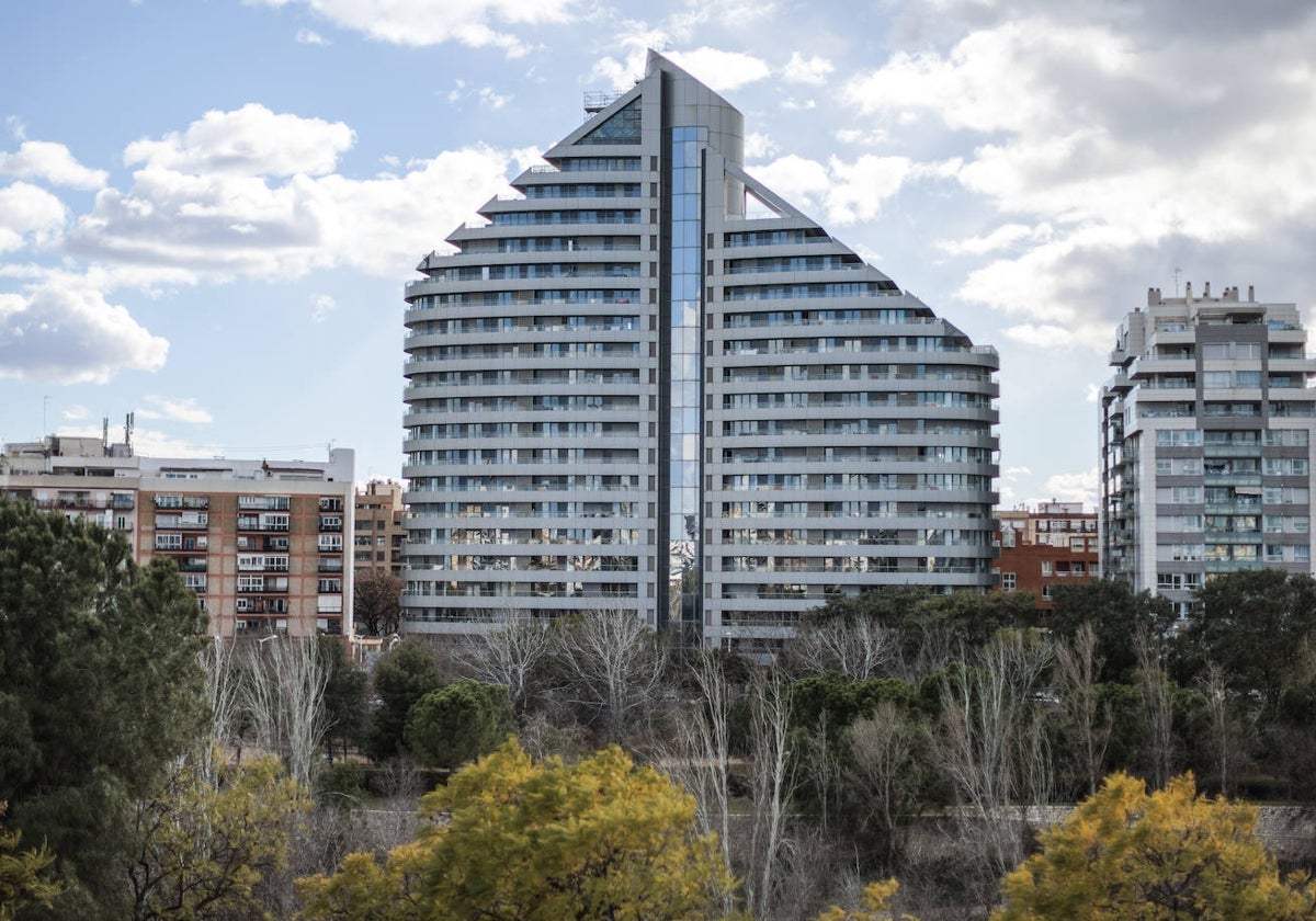 Edificio de Mislata con una construcción similar al de Campanar.