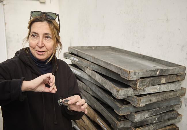 María José ultima los detalles para que la Nit del Foc salga perfecta.