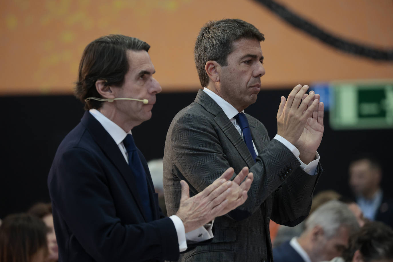 Fotos: Aznar acude a la asamblea de AVE, la Asociacion Valenciana de Empresarios