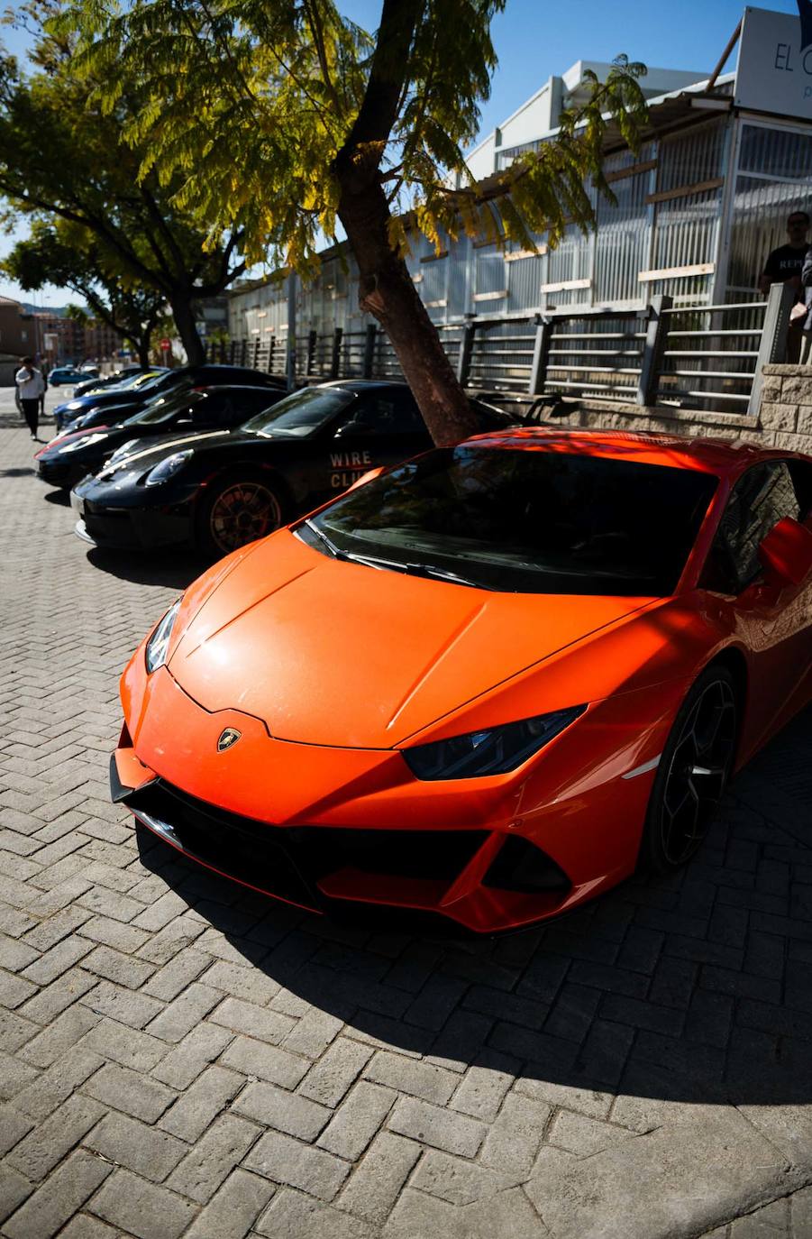 Los coches más exclusivos y deportivos, en la ruta de 6to6 en Valencia