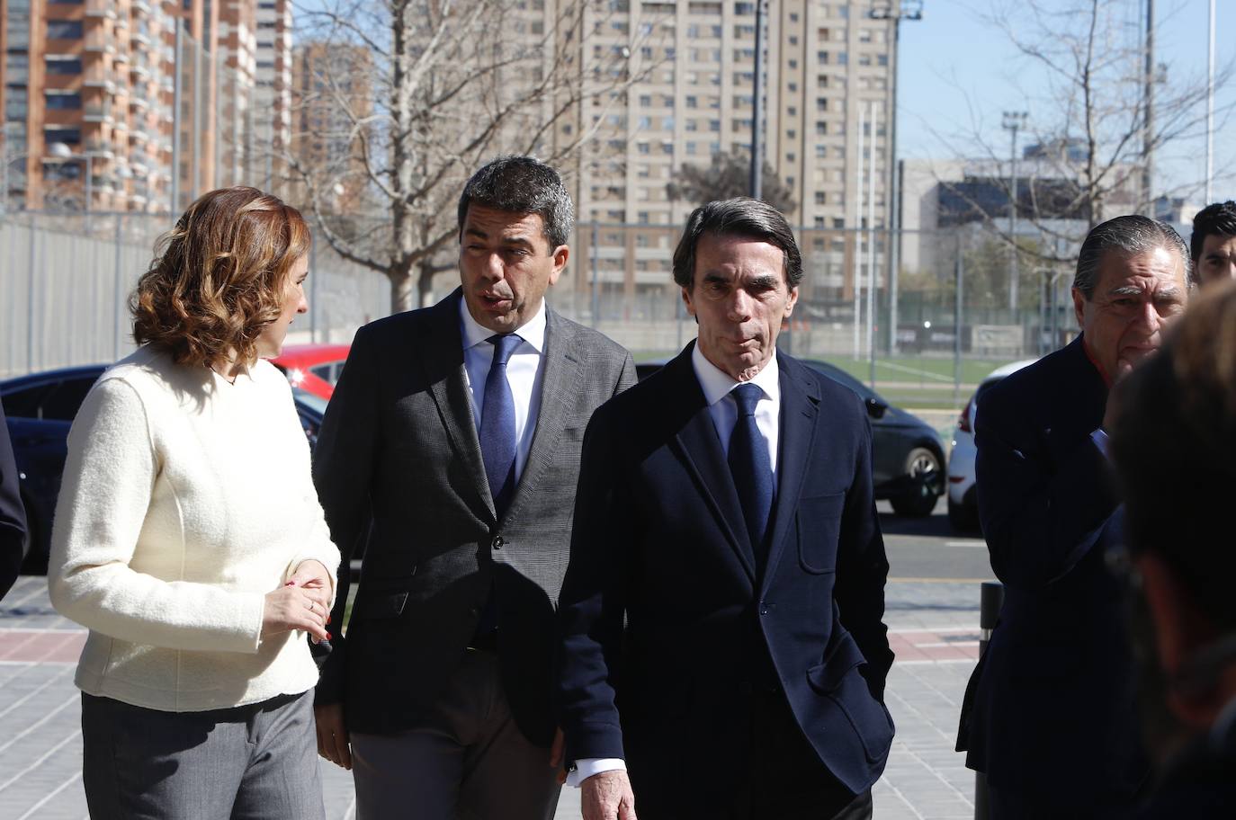 Fotos: Aznar acude a la asamblea de AVE, la Asociacion Valenciana de Empresarios