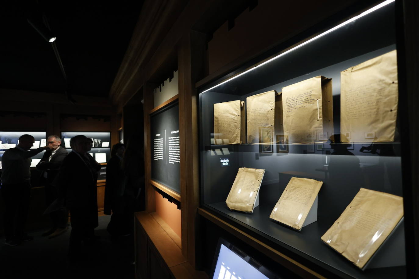 Fotos de la exposición de Berlanga en CaixaForum Valencia