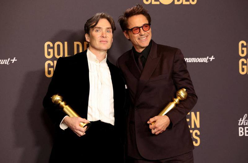 Cillian Murphy y Robert Downey Jr en la gala de los Globos de Oro