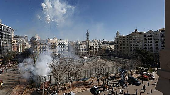 Revive la primera mascletà de las Fallas 2024