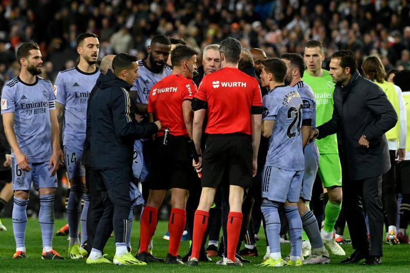 Así fue la jugada final que desató la polémica en el Valencia - Real Madrid