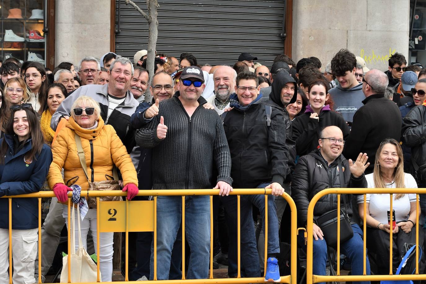 Búscate en la mascletà del lunes 4 de marzo de 2024