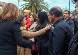 Visita de la ministra Margarita Robles a los bomberos de Valencia
