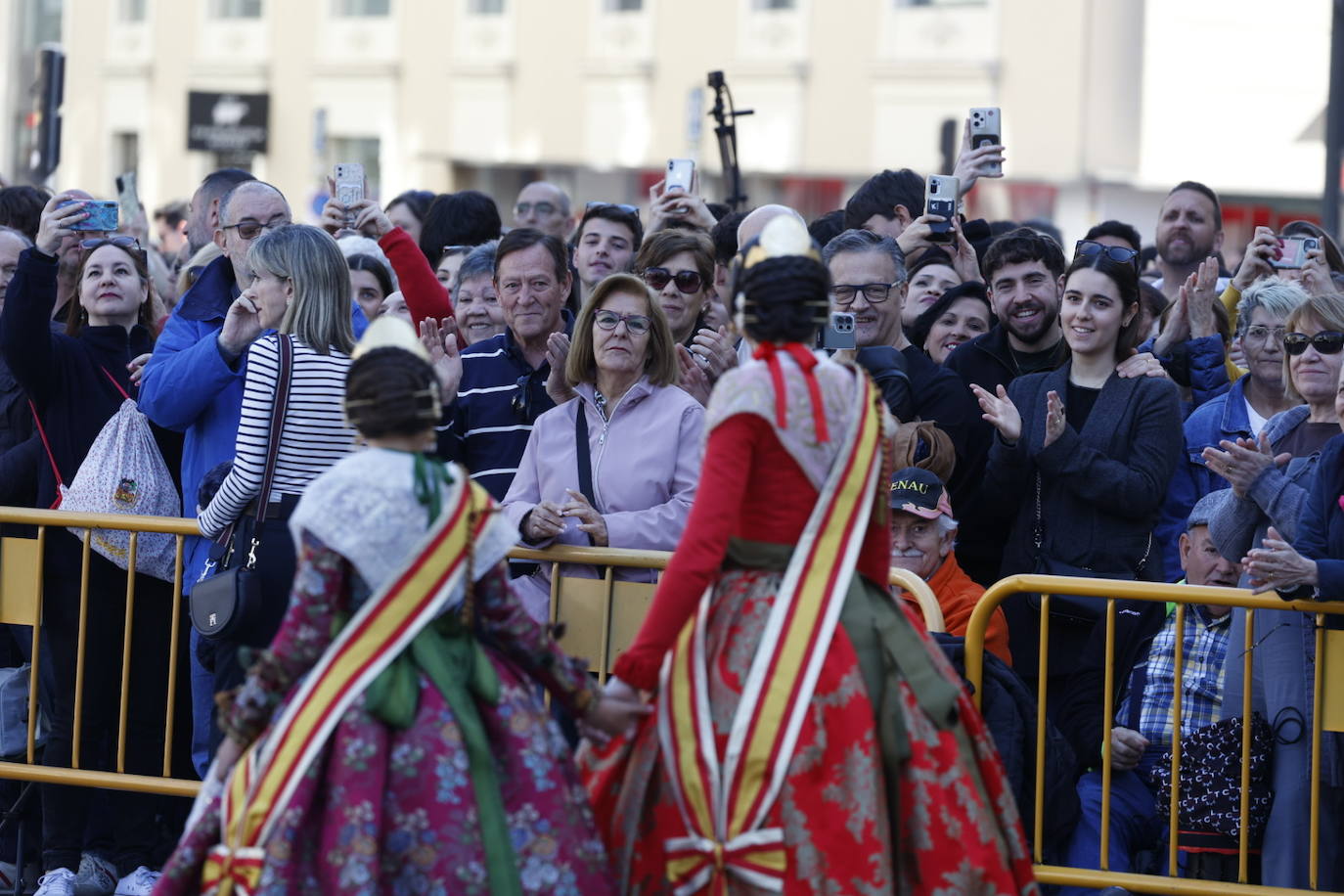 Fotos de la mascletà del 5 de marzo en las Fallas 2024