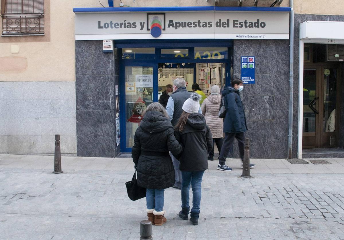 Una administración de Lotería en una imagen de archivo.