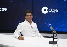 Alberto Herrera, en un estudio de la cadena Cope.