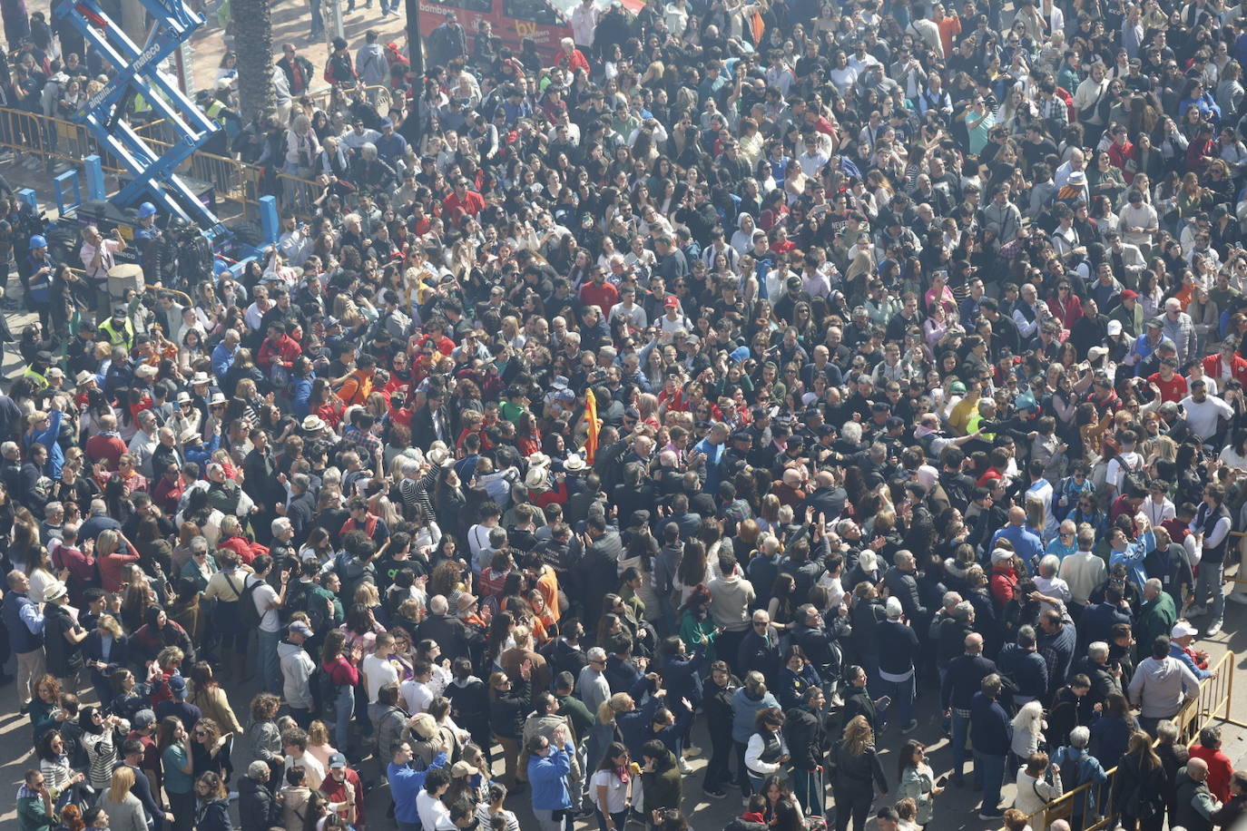 Fotos de la mascletà de Pirotecnia Nadal-Martí del 7 de marzo