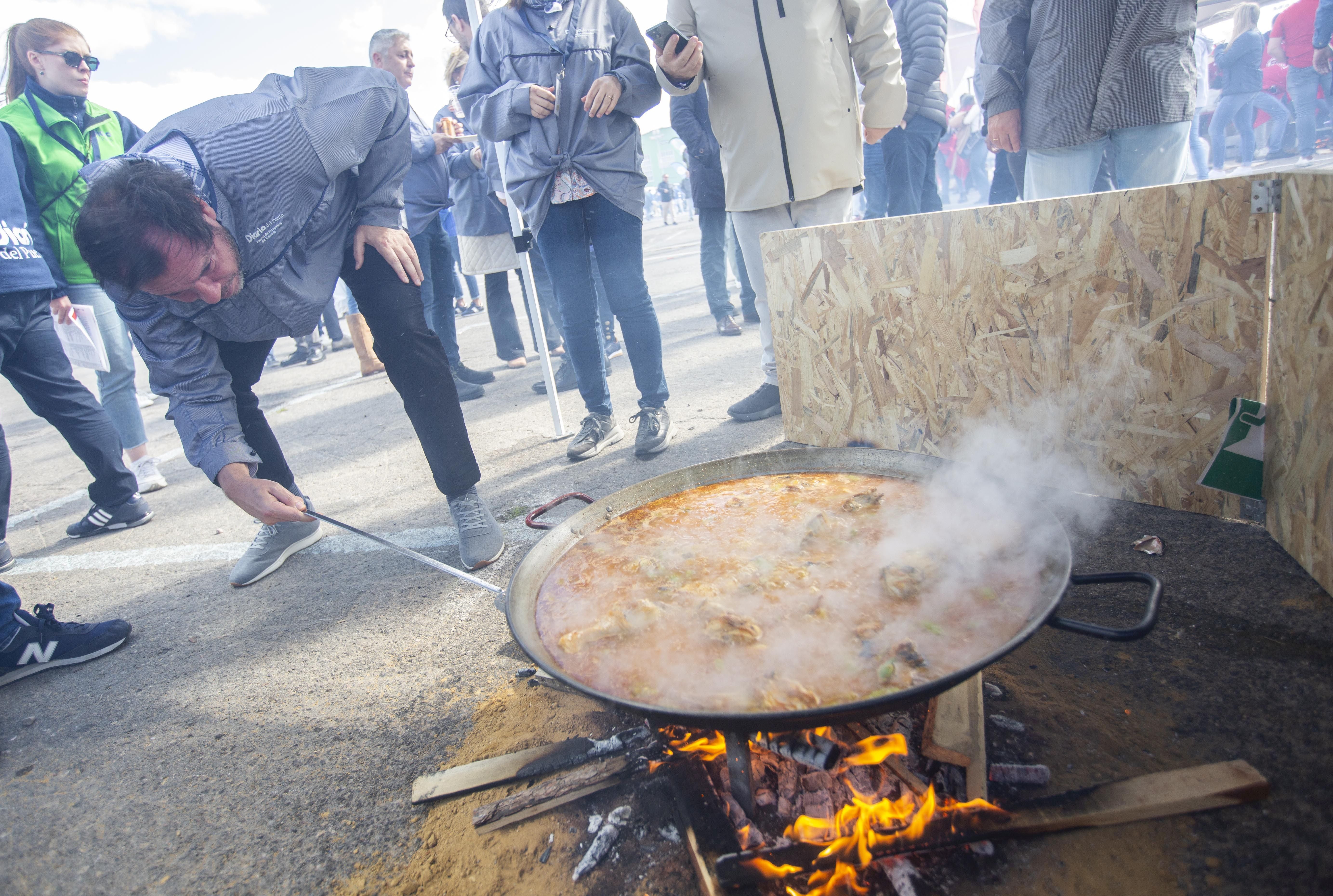 La paella de Óscar Puente