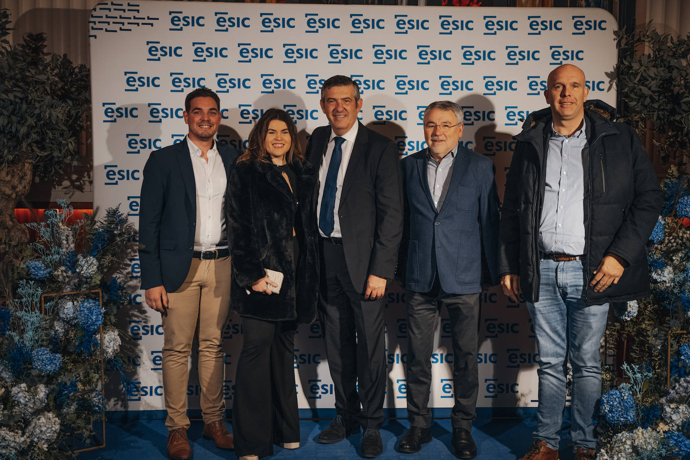Emilio Gomez, de AJEMSA; Ariadna Llodrá, de Asemsa, Agustín Carrilero; y Ramón Soler, de FAES.