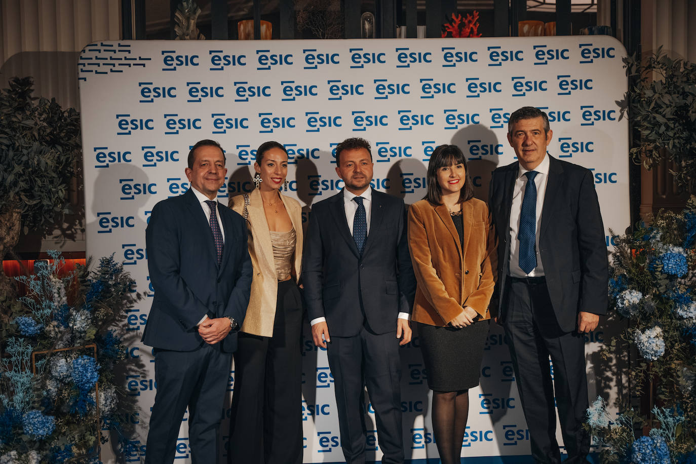 Felipe Llano, de ESIC; Ana Vila, de AJEV; Eduardo Gómez Martín; Paz Navarro, AJEV; y Agustín Carrilero.