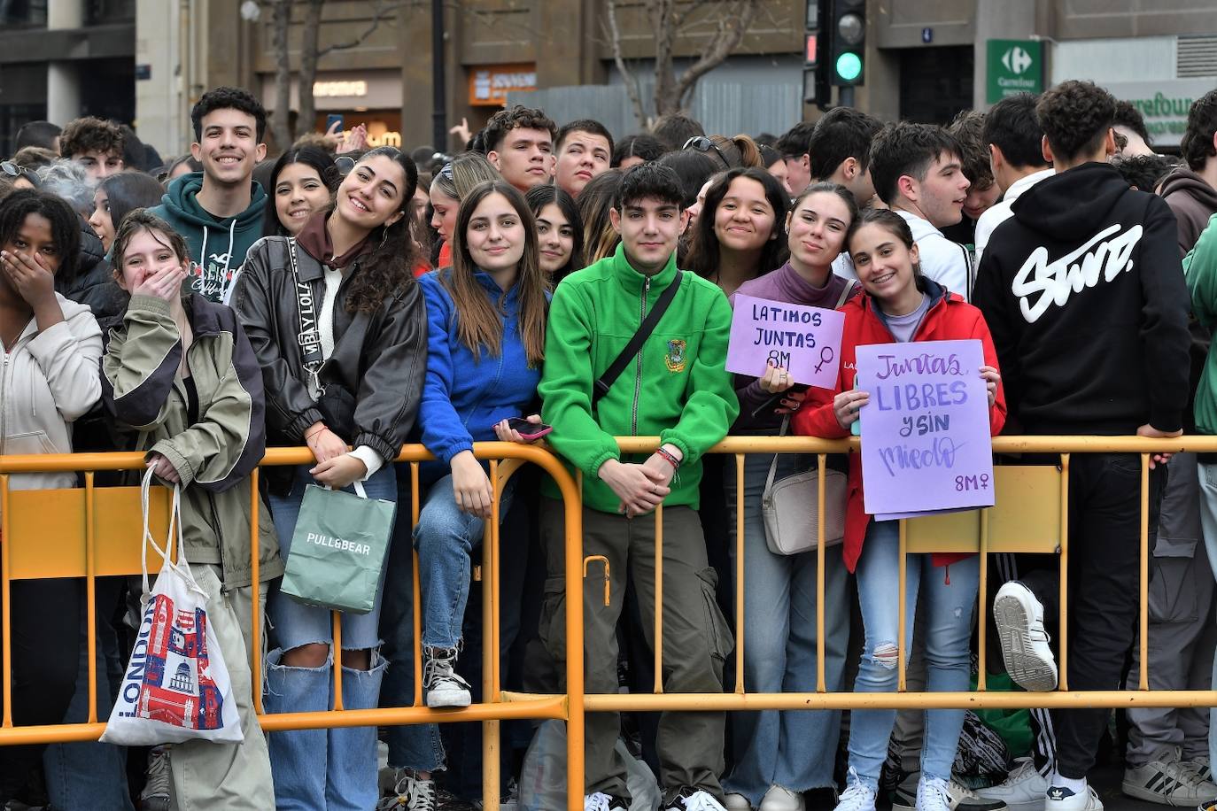 Búscate en la mascletà de este viernes 8 de marzo