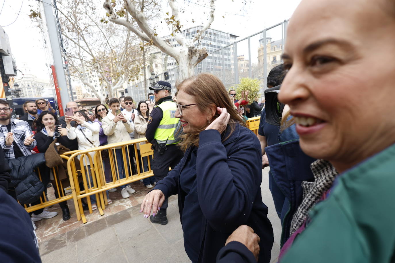 Fotos de la mascletà del 8-M disparada por Reyes Martí en Valencia en Fallas