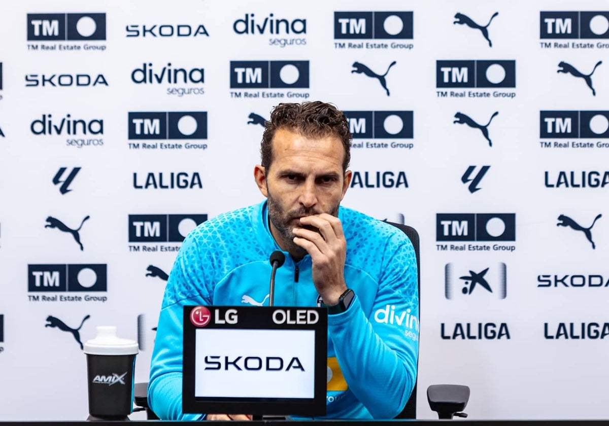 Rubén Baraja, durante una rueda de prensa.