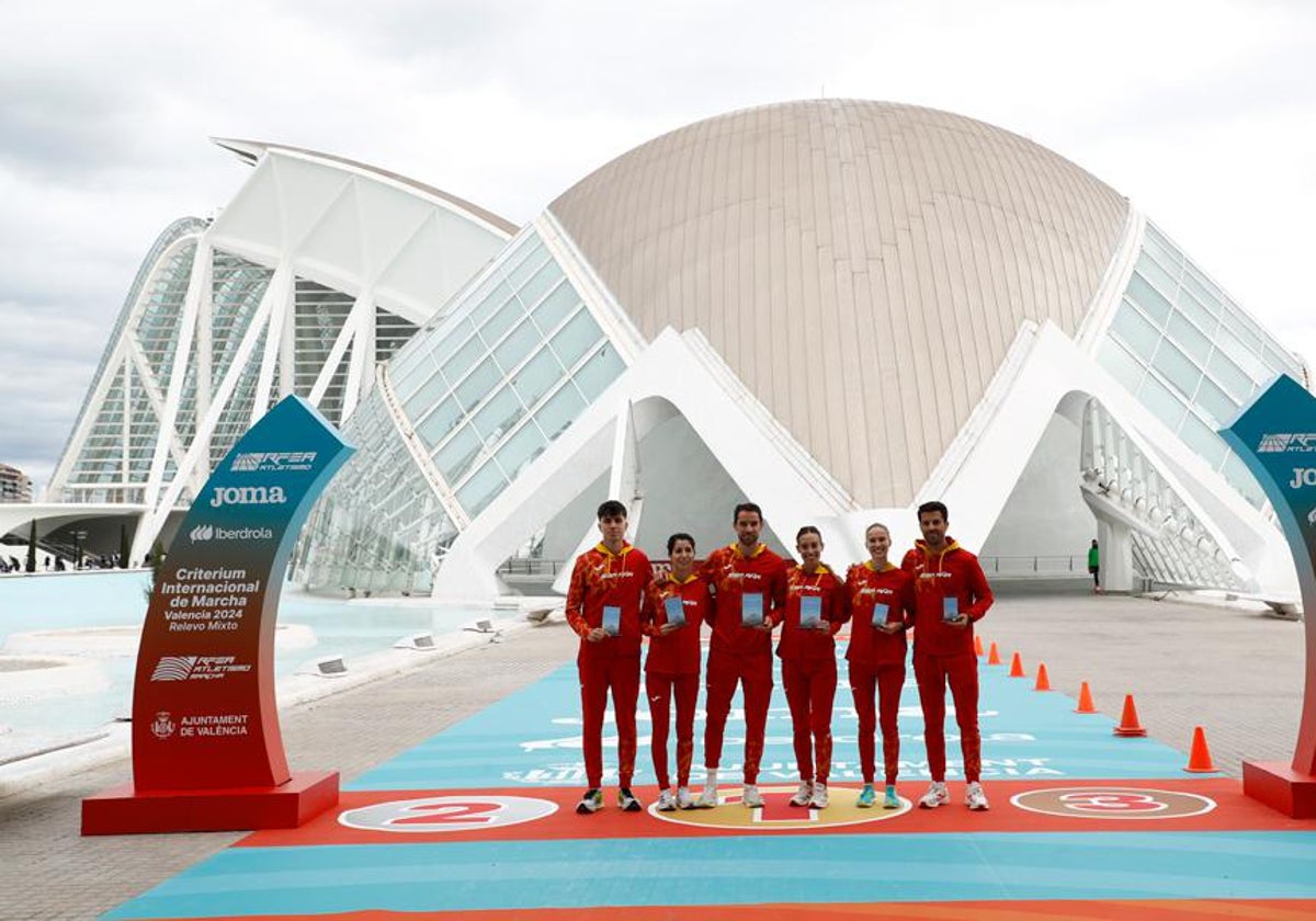 Marchadores españoles en la Ciudad de las Artes y las Ciencias.