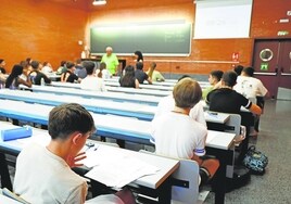 Alumnos durante la última convocatoria de selectividad.