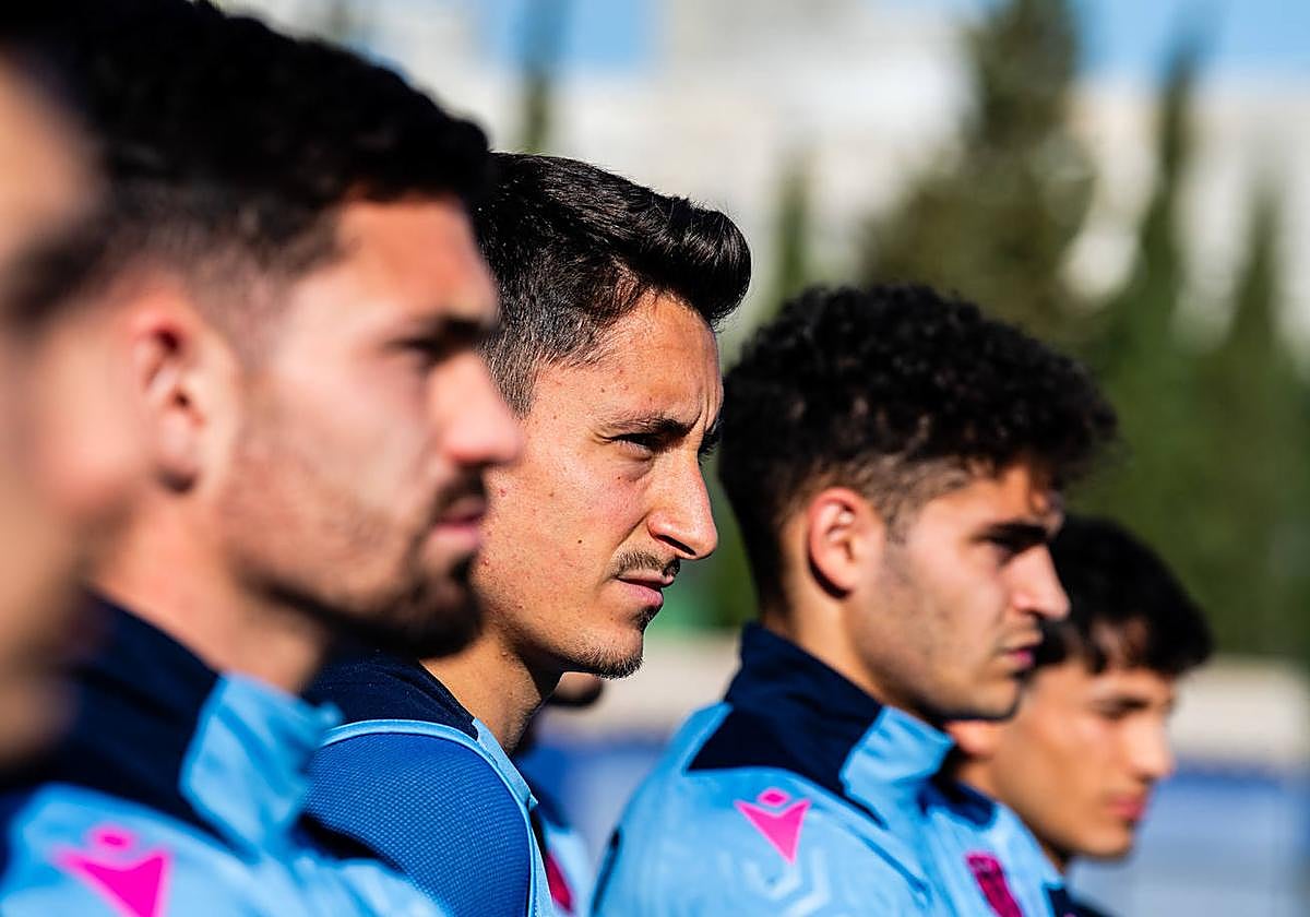 Los jugadores del Levante, durante un entrenamiento.
