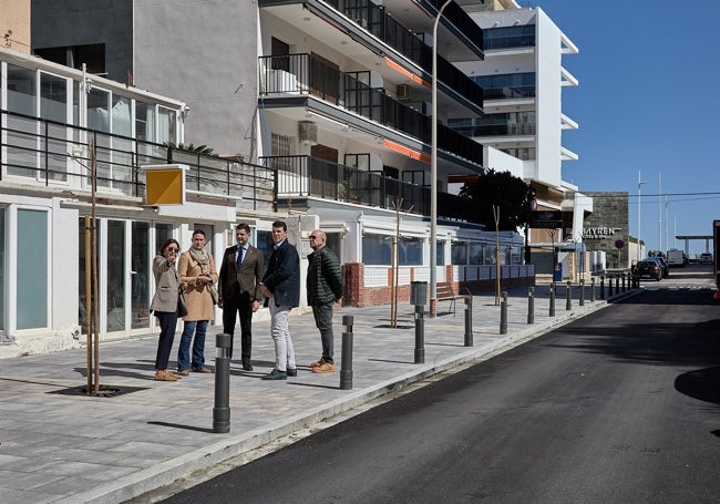 El alcalde de Gandia y los ediles, en la visita a la obra.