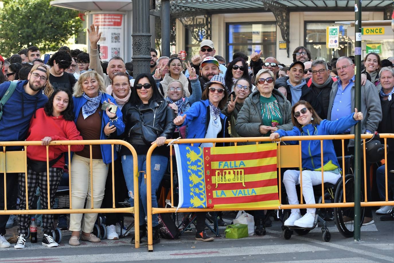 Búscate en la mascletà de hoy miércoles 13 de marzo