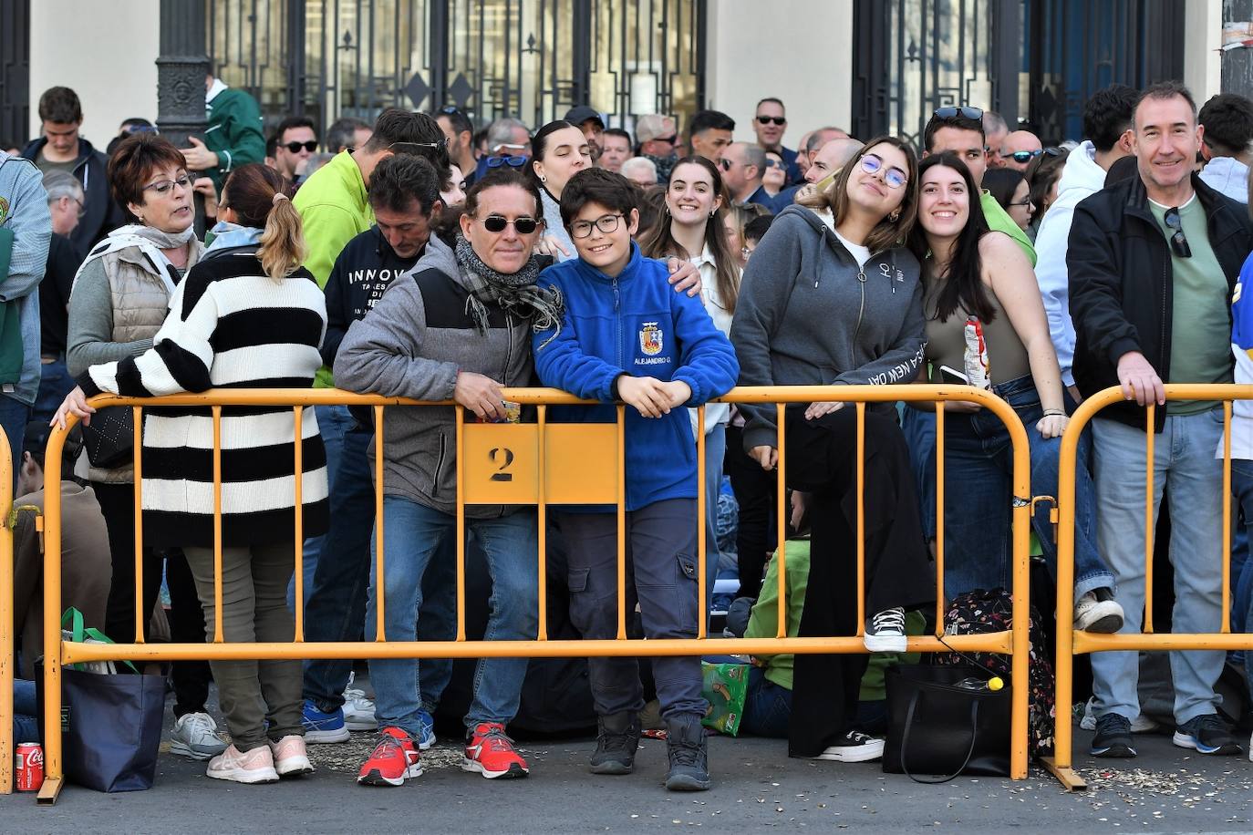 Búscate en la mascletà de hoy miércoles 13 de marzo