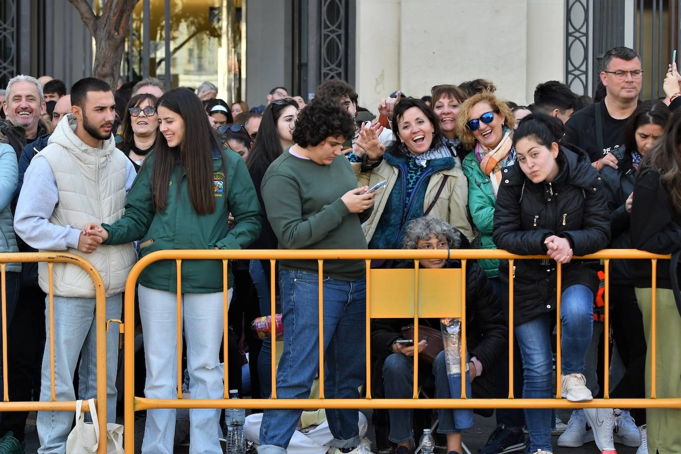 Búscate en la mascletà de hoy miércoles 13 de marzo