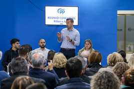 El PP insta a sus representantes de la Ribera Alta a «pisar mucho la calle» para «ganar» las elecciones de 2027